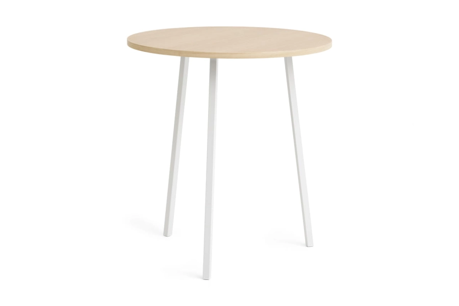 AA659-A341-AO35_Loop Stand Round Table Ø90xH97_wb lacquered oak tabletop_white powder coated steel.jpg