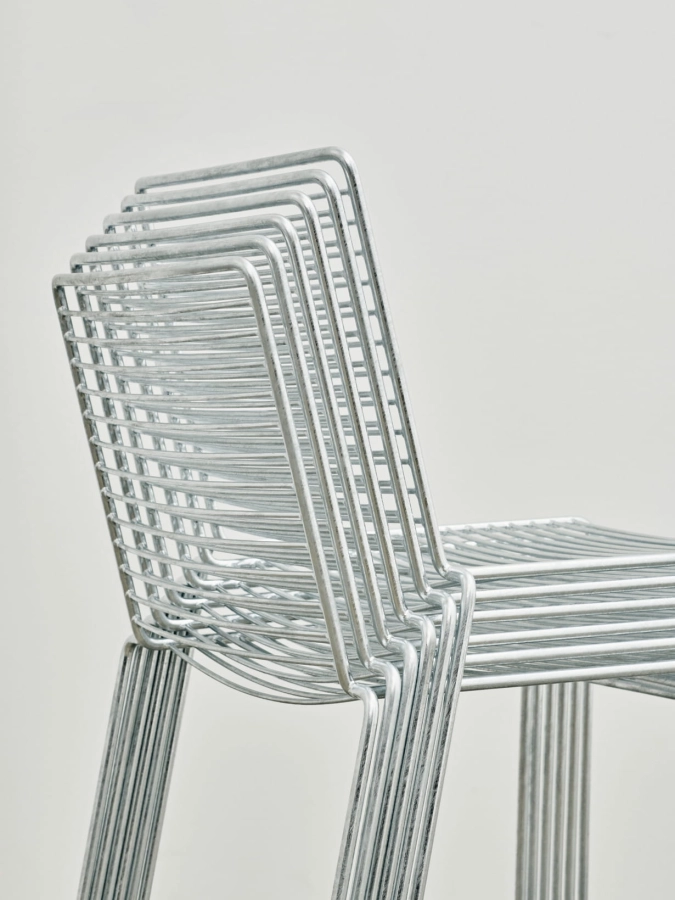 Hee Dining hot galvanised 01.jpg