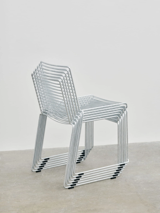 Hee Dining hot galvanised 02.jpg