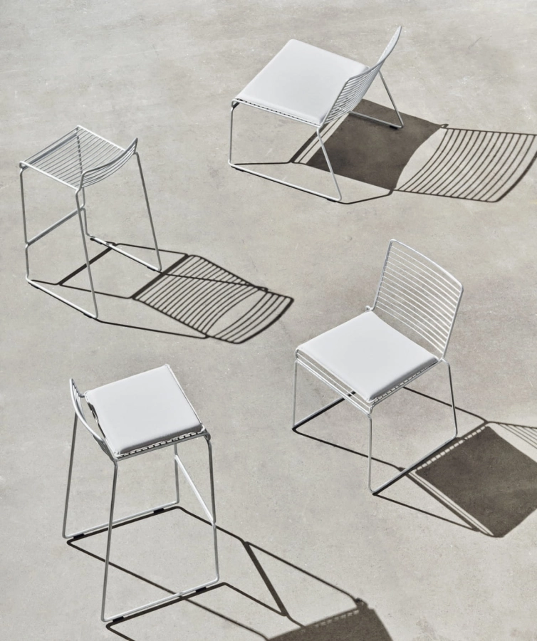 Hee hot galvanised family_Hee Cushion sky grey 04.jpg