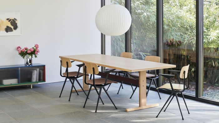 Passerelle Table wb lacquered oak burgundy crossbar_Result Armchair wb lacquered oak back Canvas 356 seat black frame_Nelson Ball Bubble Pendant L.jpg