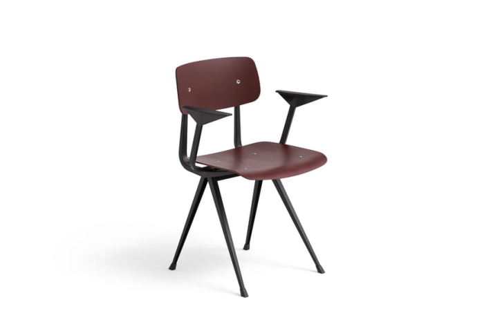 AB807-A204-AA51-01UF_Result Armchair dark brick wb. lacquered oak seat and back black base.jpg