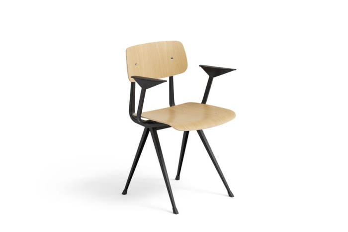 AB807-A171-AA51-01UF_Result Armchair wb. lacquered oak seat and back black base.jpg