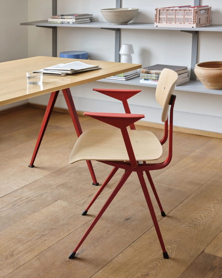 Result Armchair wb lacquered oak seat_tomato red frame_Pyramid Table 02 L250xW85xH74 clear lacquered solid oak tabletop_tomato red frame.jpg