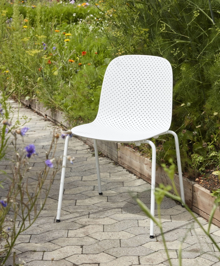 13Eighty Chair chalk white shell grey white base.jpg