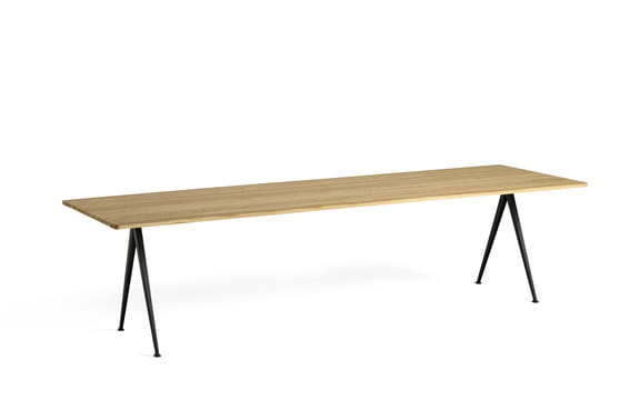 AA640-A297-AA61_Pyramid Table 02_L300xW85_Frame black_Top oak wb lacquered.jpg