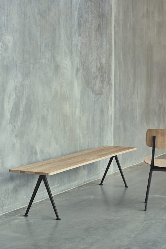 Pyramid Bench 12 L190xW40xH46 Top wb lacquered oak Frame black.jpg