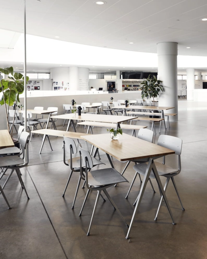 ARoS Aarhus Art Museum 2019_Result Chair_Pyramid Table_Pyramid Bench 12_PC Portable.jpg