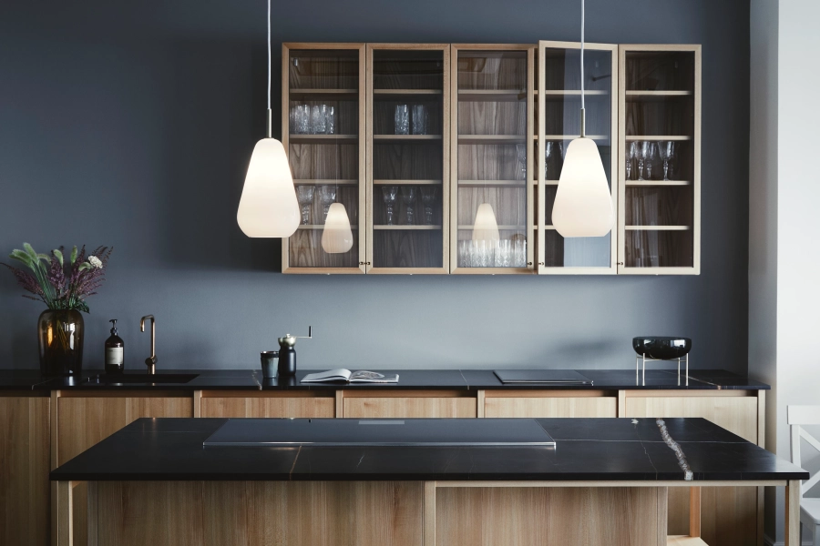 nuura_anoli-1-medium_opal_kitchen_lifestyle.jpg.webp
