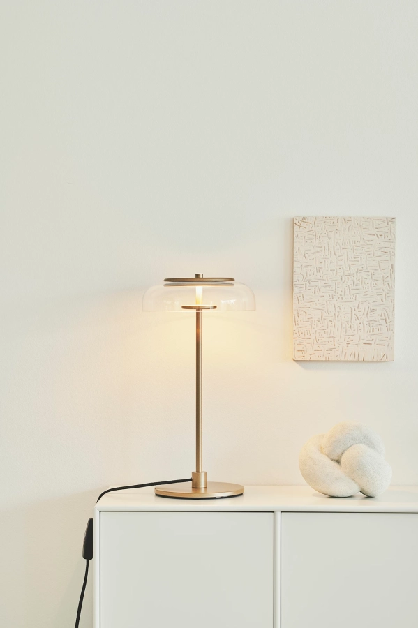 nuura_lifestyle_blossi-table.jpg.webp