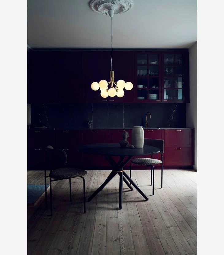 nuura_apiales-9-brushed-brass_lifestyle_2.jpg.webp