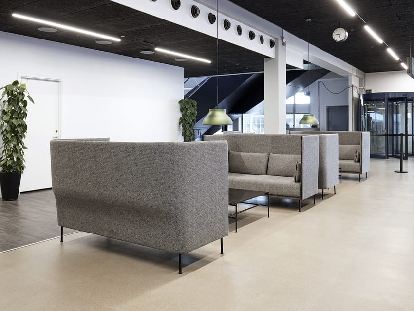 Aarhus Airport_Silhouette Sofa High Backed_Rebar Coffee Table_PC Pendant.jpg