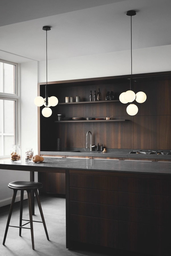 nuura_miira-4_opal_lifestyle.jpg.webp