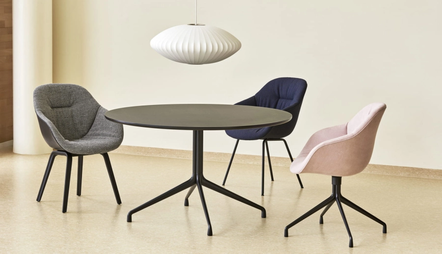 AAT 20 Table black frame black linoleum_Bubble Lamp Saucer_AAC 121 Soft Linara 415 black base.jpg