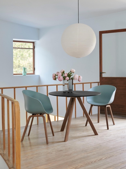 AAC 22 dusty blue 2.0 wb lacquer walnut base_CPH 20 2.0 Table black lino wb lacquer walnut base_Arcs Vase mirror.jpg