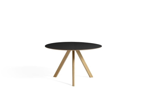 AE815-A530-AR06_CPH20 2.0 Table dia120xH74 black linoleum tabletop_wb lacquered oak base.jpg