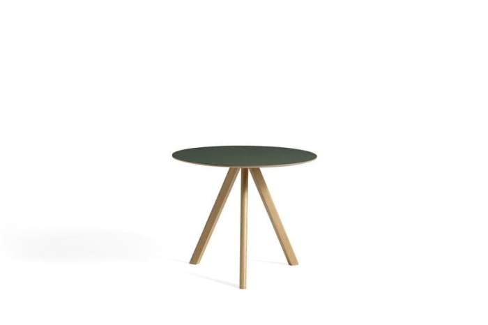 AE815-A529-AR09_CPH20 2.0 Table dia90xH74 green linoleum tabletop_wb lacquered oak base.jpg