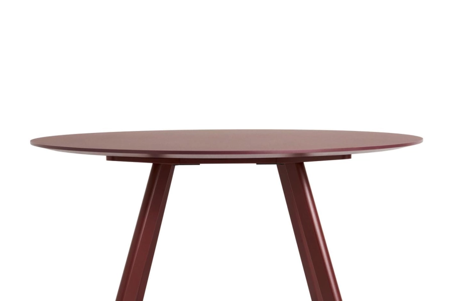 AE823-A535-AR13_CPH 25 2.0 Table dia 140xH74 burgundy linoleum_bordeaux wb lacquer oak base_detail 03.jpg