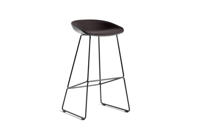 AA076-A004-AA01-01HM_AAS 38 High Black seat w. front uph. Remix 383_black 2.0 base.jpg