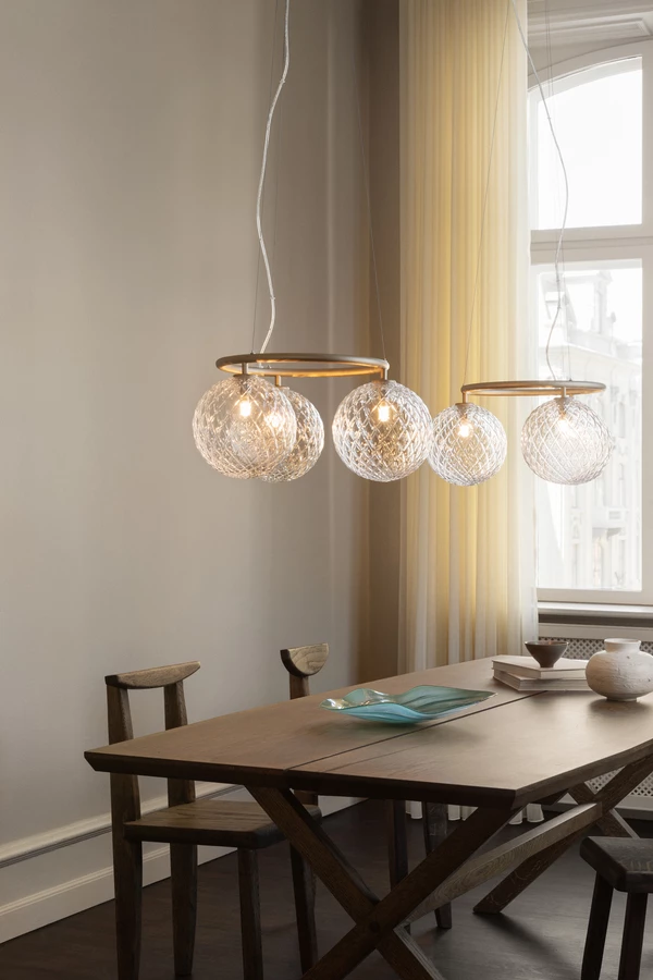 nuura-miira-3-circular-two-pair-chandelier-long-table.jpg.webp