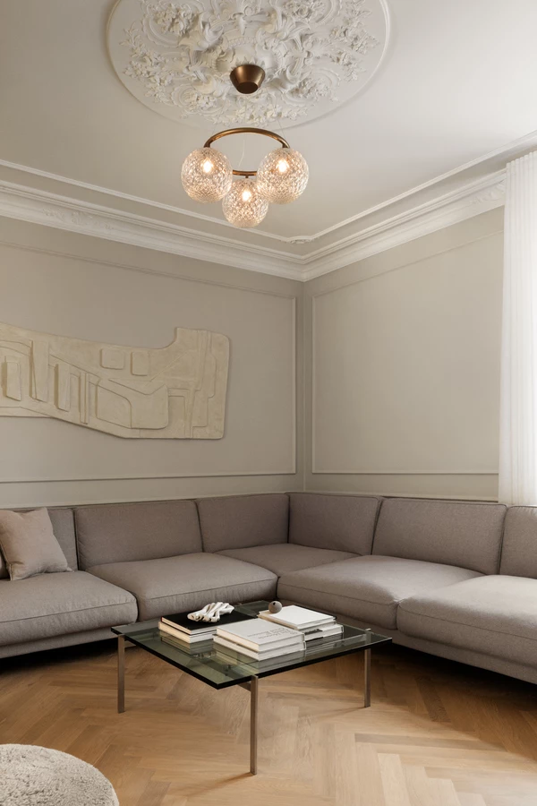 nuura-miira-3-chandelier-corner-sofa-lighting-dark-bronze.jpg.webp