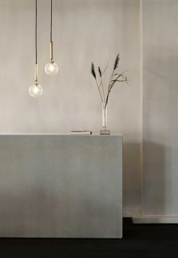 nuura_miira-1-brass-optic_lifestyle_2.jpg.webp