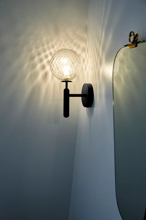 nuura_miira_wall_optic_lifestyle_2.jpg.webp