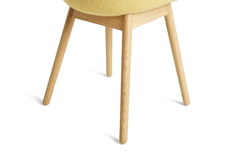 AC090-A108-AA25-01HS_AAC 213 Soft Halligdal 407_wb lacquered solid oak_detail 04.jpg