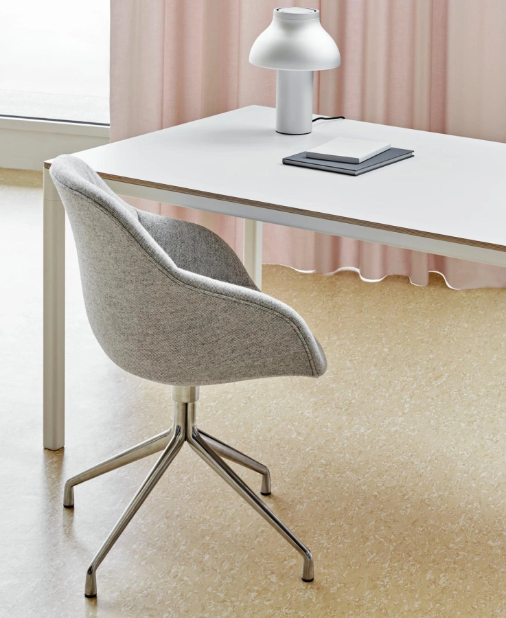 AAC 121 Hallingdal 116 alu base_T12 white laminate tabletop white base.jpg
