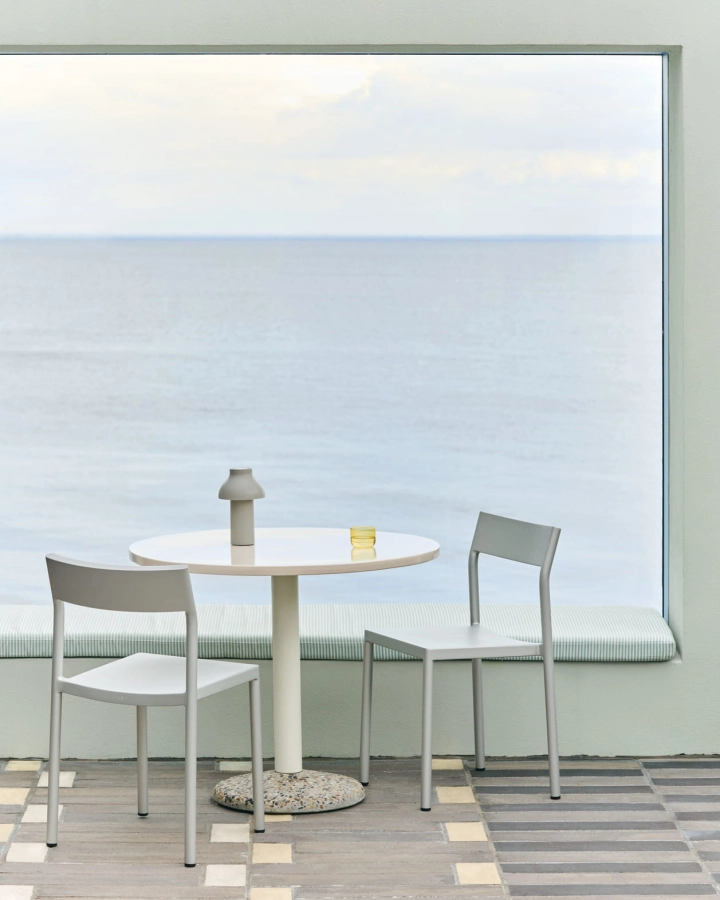 Type Chair silver grey aluminium_Ceramic Table dia90xH74 eggshell tabletop cream white tube concrete base_PC Portable cool grey.jpg