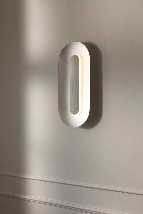 nuura-rick-tegelaar-collaboration-sasi-large-silver-decorative-wall-lamp.jpg.webp