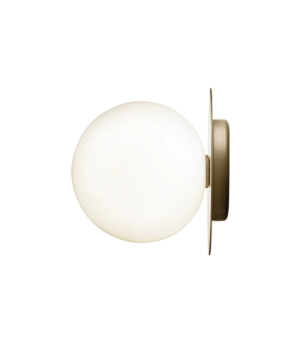 nuura_liila_1_large_nordic_gold_opal_white_3_aw18.png.webp