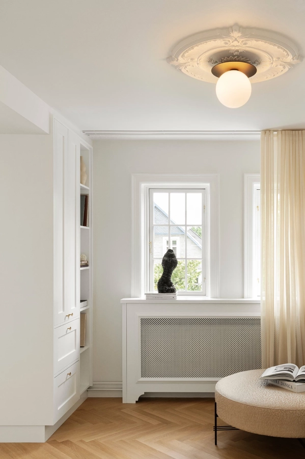 nuura_liila_1_large_black-opal-ceiling_lamp_home_decor_aw22.jpg.webp