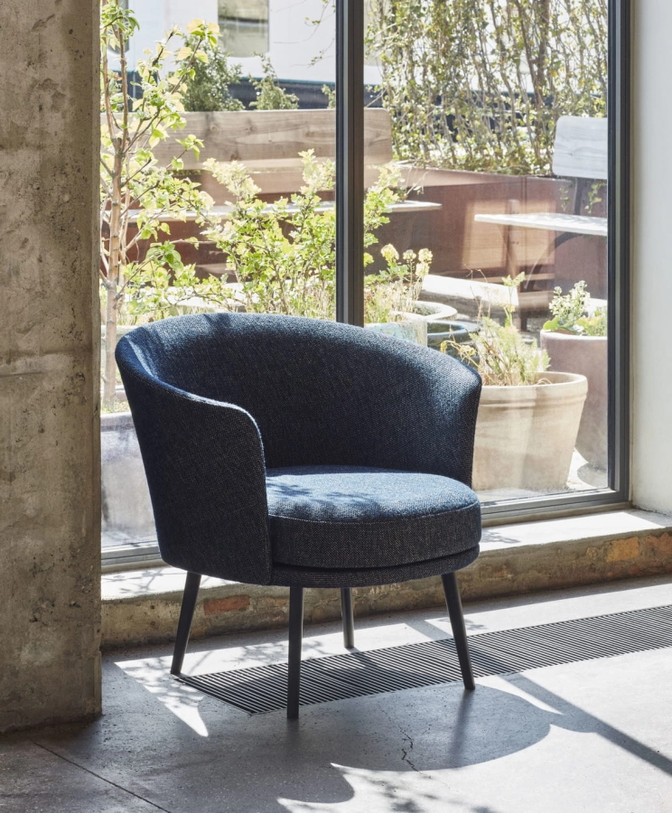 Dorso Fairway Dark Blue 308-288 black powder coated steel base 02.jpg