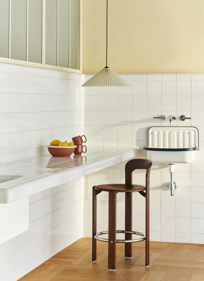 Rey Bar Stool H65_umber brown wb lacquer beech base_Matin Pendant 500 white.jpg