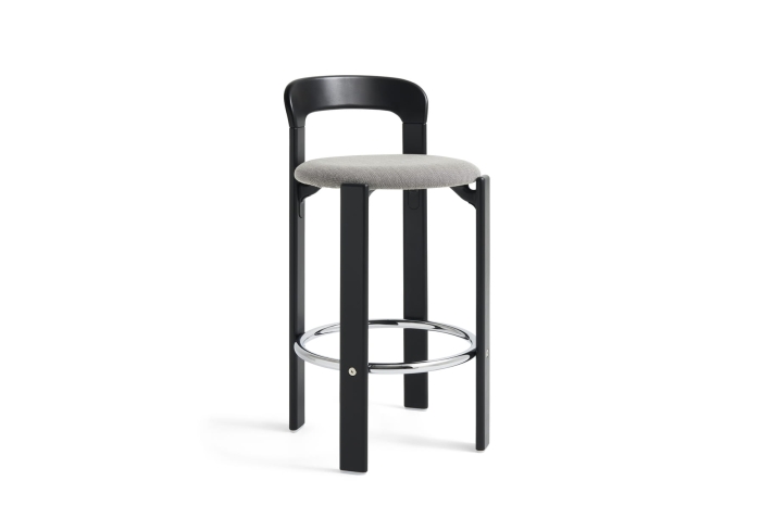 AB880-B590-AA08-01CL_Rey Bar Stool H65 w. seat uph Steelcut Trio 124_deep black wb lacquer beech.jpg