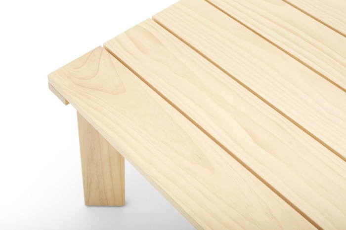 AE670-D362-AM86_Crate Low Table L75xW75xH40 wb lacquered pinewood_detail 01.jpg