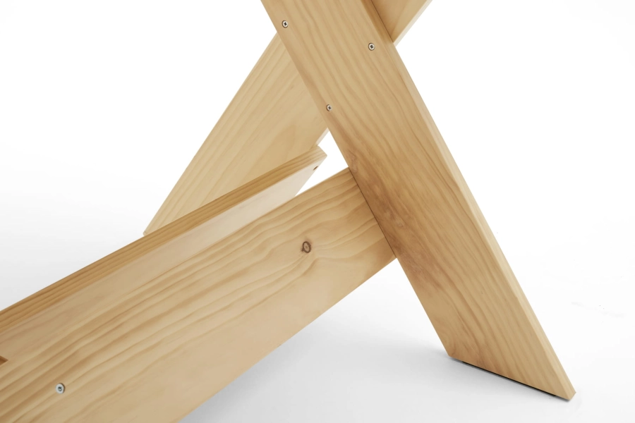 AE012-D363-AM86_Crate Dining Table L180xW89.5xH74.5 wb lacquered pinewood_detail 01.jpg