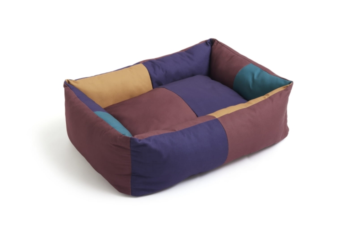 AD862-A603-AO15_HAY Dogs Bed L burgundy_green.jpg