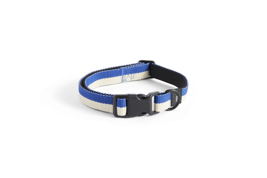 AD864-D012-AO17_HAY Dogs Collar Flat S-M blue_off-white.jpg