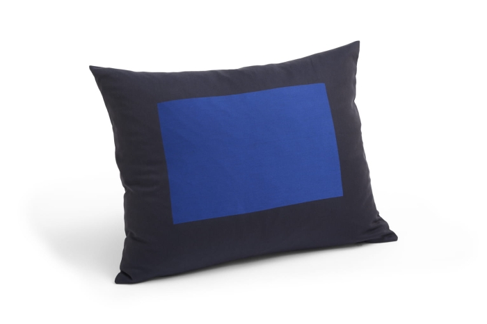 AD870-A986_Ram Cushion dark blue.jpg