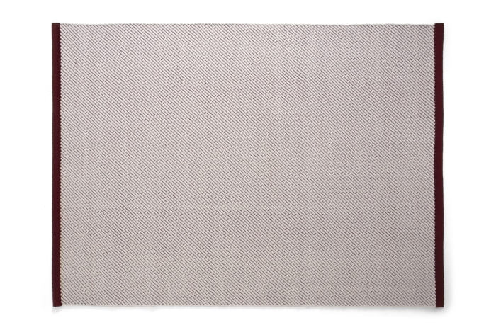 AD857-A665-A014_Bias Rug Tint 140x200 cherry tint.jpg