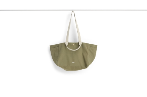 AE374-A601-AB70_Weekend Bag S olive.jpg