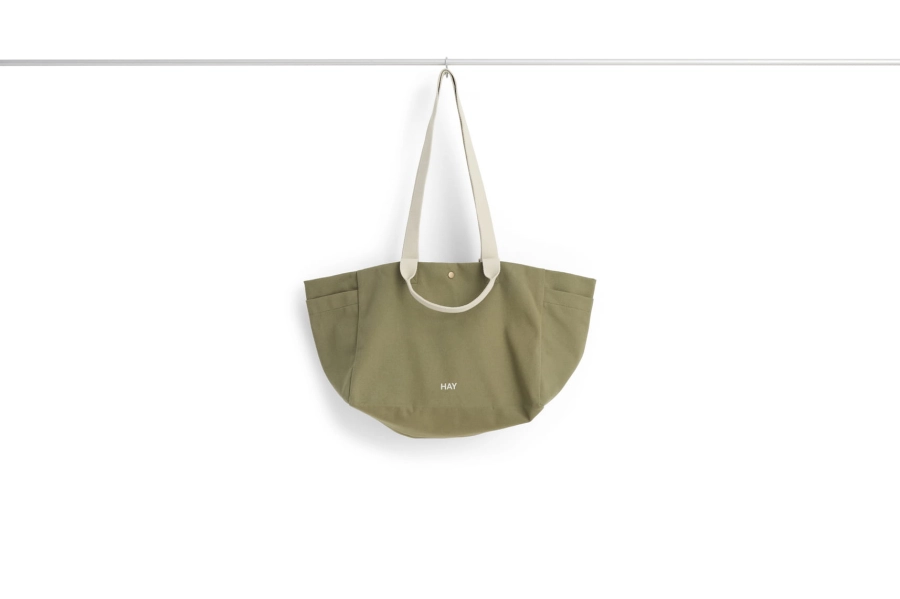 AE374-A601-AB70_Weekend Bag S olive.jpg