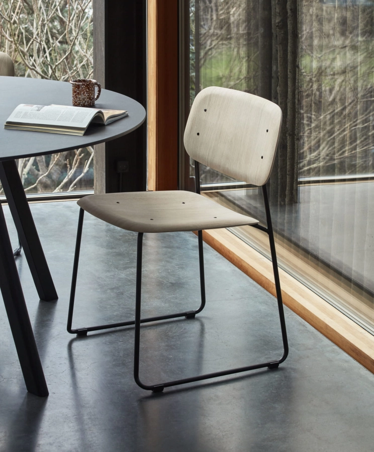 Soft Edge 50 Sled wb lacquer oak black base.jpg