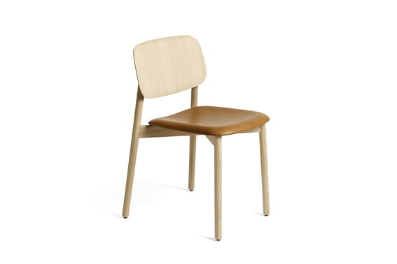 AA36-02AS_Soft Edge 60 upholstery_wb lacquer oak_seat Sense cognac.jpg