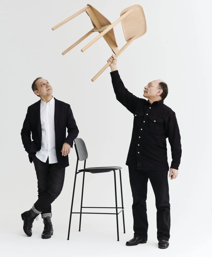 Iskos-Berlin_Soft Edge 90 Bar Stool_Soft Edge 60.jpg