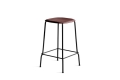 AA459-A402-AA51-01UF_Soft Edge 80 Bar Stool Low H65_Fall red wb lacquer oak seat_black powder coated steel base.jpg