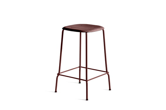 AA460-A402-AA51-01UF_Soft Edge 80 Bar Stool Low H65_Fall red wb lacquer oak seat_Fall red powder coated steel base.jpg