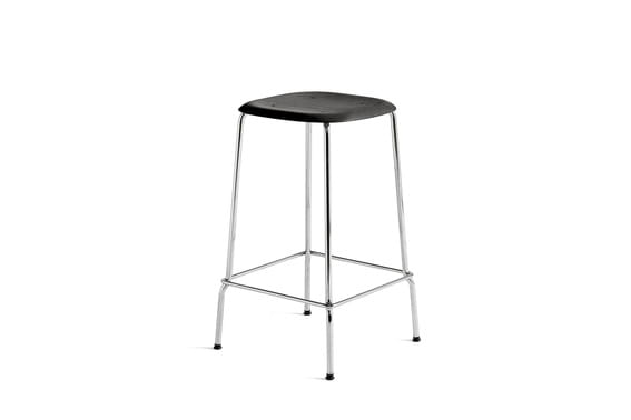 AA462-A400-AA51-01UF_Soft Edge 80 Bar Stool Low H65_black wb lacquer oak seat_chromed steel base.jpg